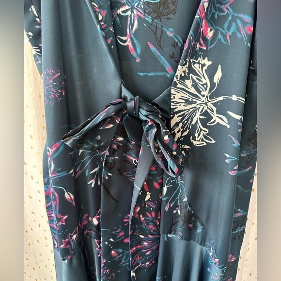 Rachel Roy Floral V Neck Front Tie Flowy Flounced Hem Gorgeous Midi Dress 16 - Picture 3 of 6